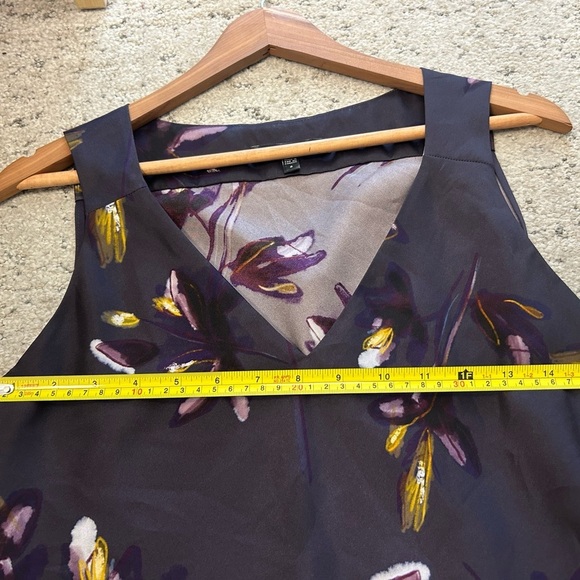 Judith & Charles size 6 EUC Artistic purple  Tank Top with Floral Accents - Picture 4 of 15